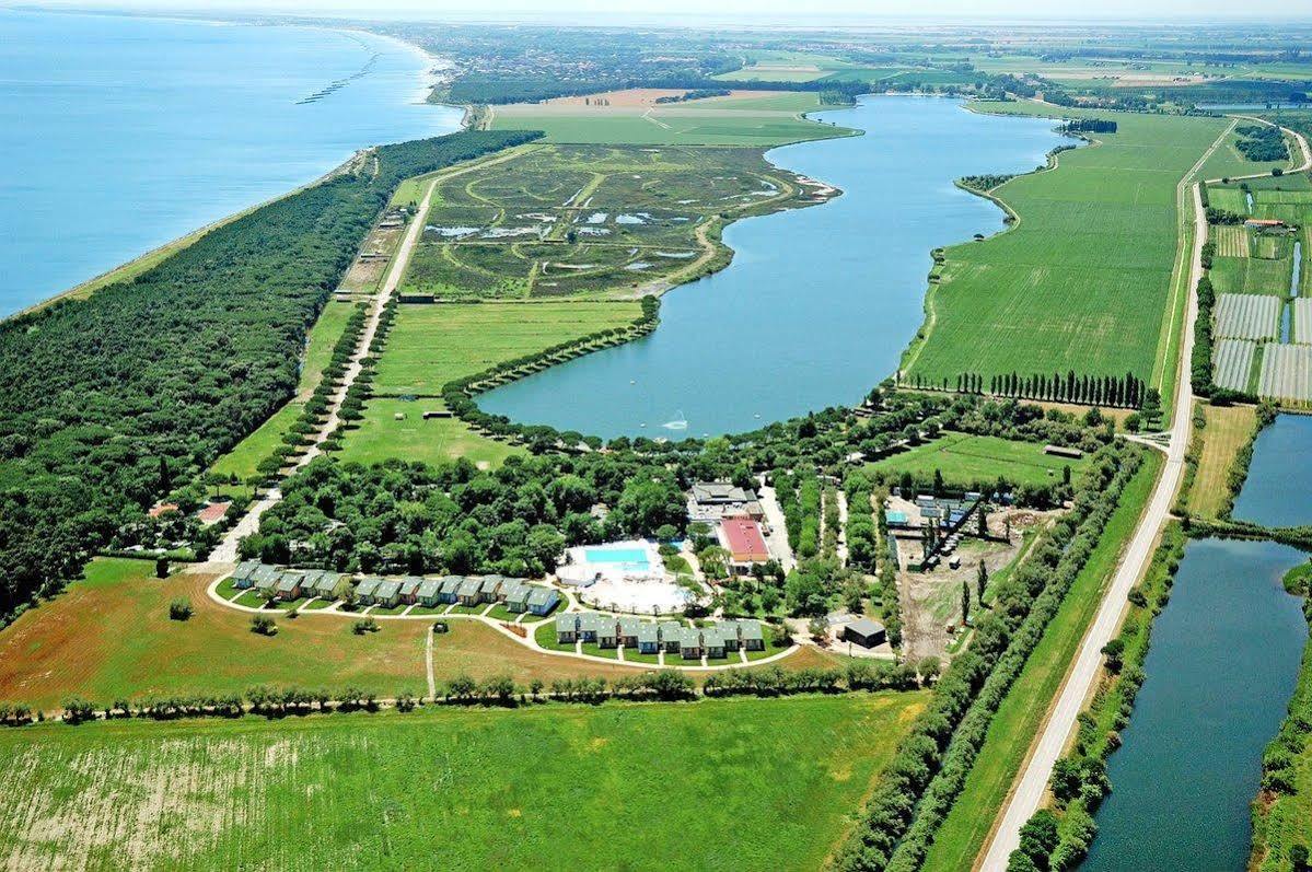Club Village & Hotel Spiaggia Romea Lido di Volano Exteriör bild