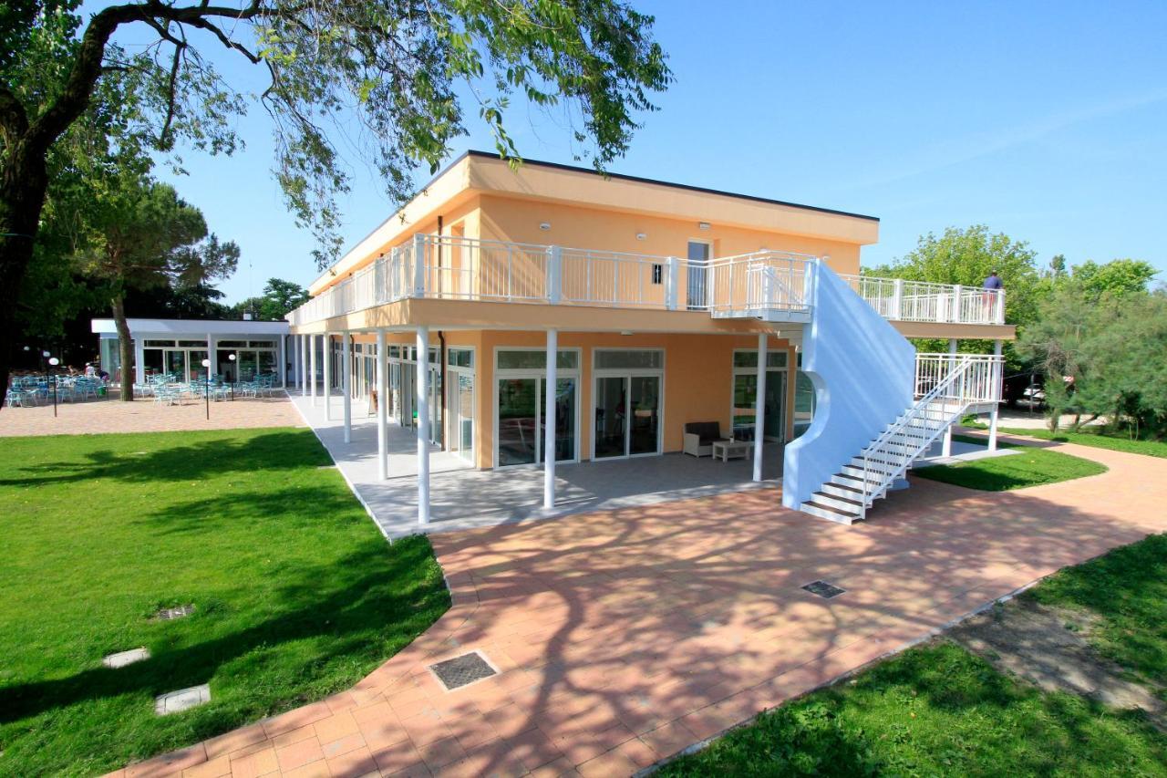 Club Village & Hotel Spiaggia Romea Lido di Volano Rum bild